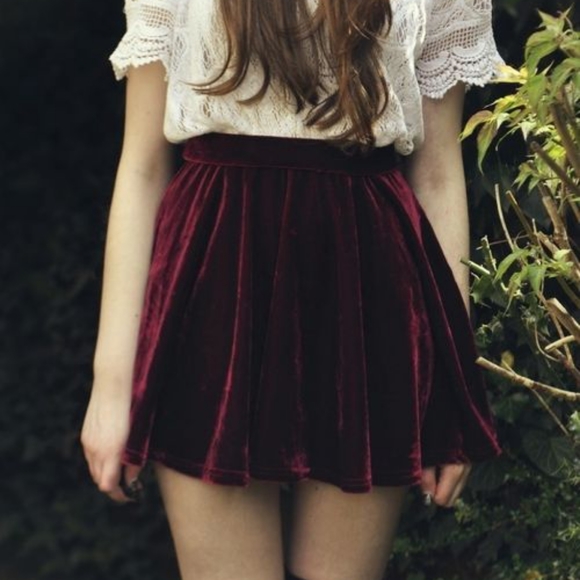 American Apparel Dresses & Skirts - American Apparel Burgundy Velvet Skater Skirt M